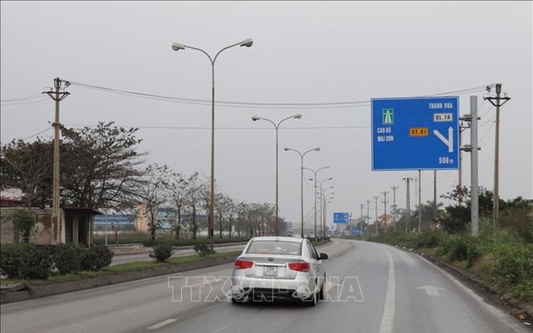 Tạm cấm phương tiện lưu thông trên cao tốc Cao Bồ - Mai Sơn - Quốc lộ 45 - Nghi Sơn do sương mù