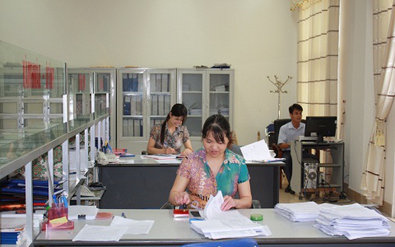 Chuyển ngạch lưu trữ sang văn thư, xếp lương thế nào?