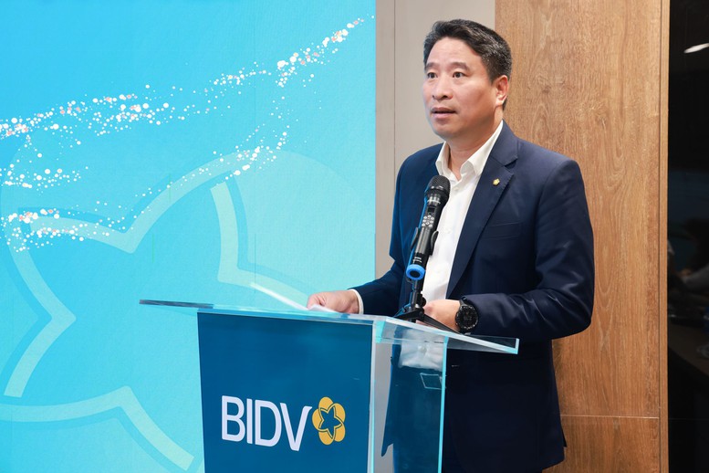 BIDV trao 70.000 phần quà Tết tặng đồng bào nghèo - Ảnh 2.