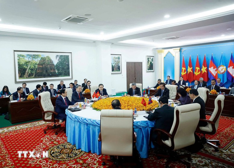Tổng Bí thư Tô Lâm đồng chủ trì Cuộc gặp giữa Người đứng đầu ba Đảng Việt Nam - Campuchia - Lào- Ảnh 2.