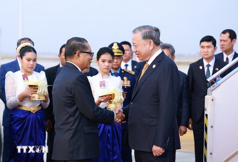 Tổng Bí thư Tô Lâm bắt đầu chuyến thăm cấp Nhà nước tới Vương quốc Campuchia- Ảnh 1.