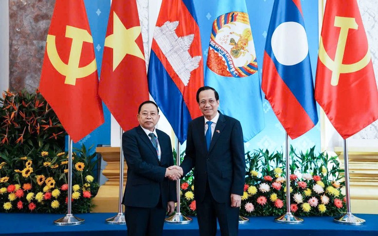 Việt Nam hỗ trợ Campuchia đào tạo cán bộ dân tộc