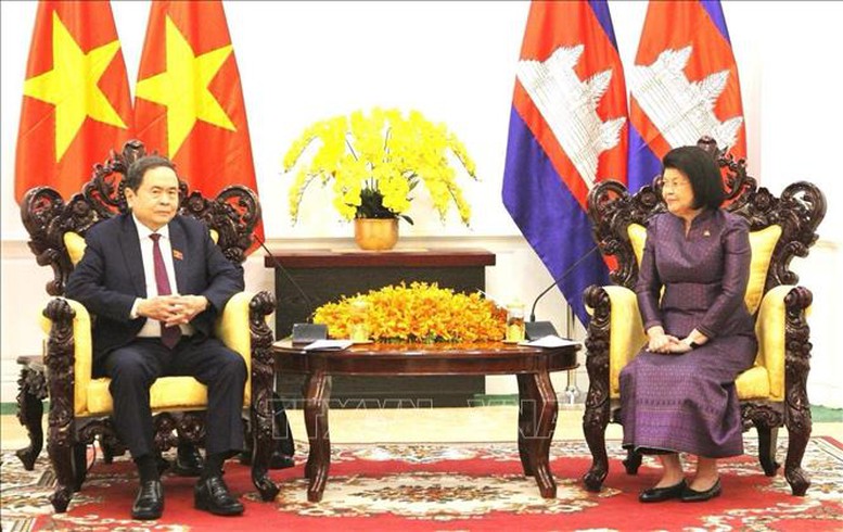 Chủ tịch Quốc hội Trần Thanh Mẫn hội kiến Chủ tịch Quốc hội Campuchia Khuon Sudary- Ảnh 2.