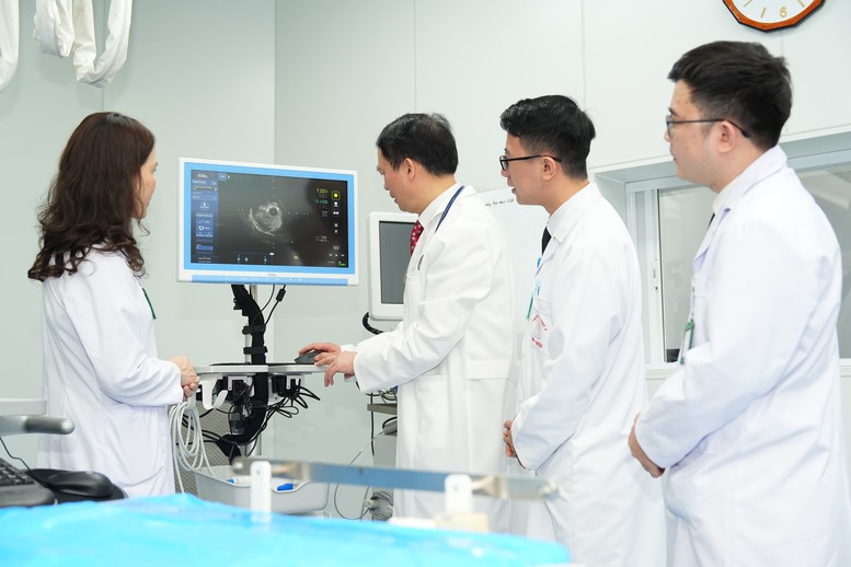 Khai trương Viện Tim mạch thuộc Bệnh viện 19-8, Bộ Công an do GS.TS Phạm Mạnh Hùng làm Viện trưởng- Ảnh 6.