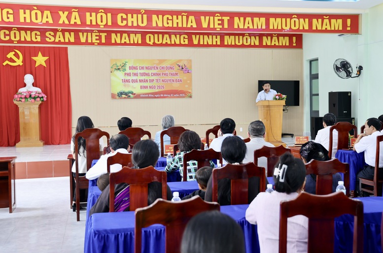 Phó Thủ tướng Nguyễn Chí Dũng thăm, tặng quà nhân dân tỉnh Khánh Hoà- Ảnh 6.