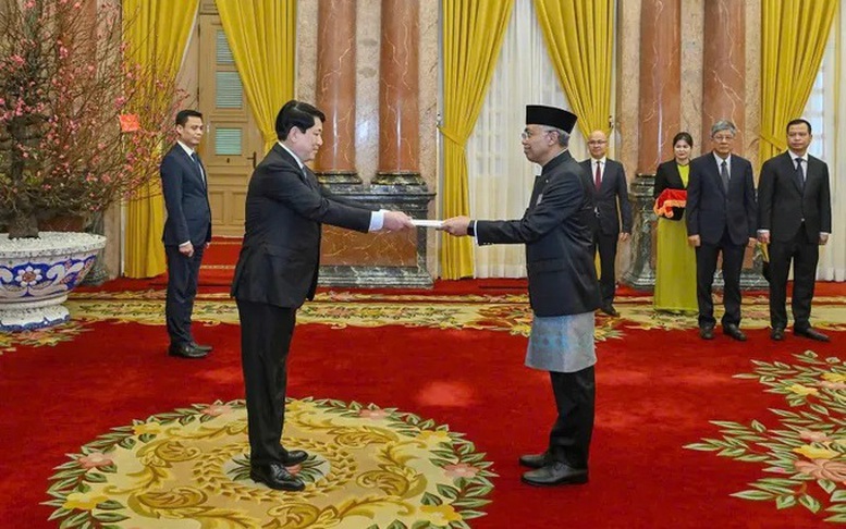 Chủ tịch nước Lương Cường tiếp Đại sứ Indonesia và Philippines trình Quốc thư