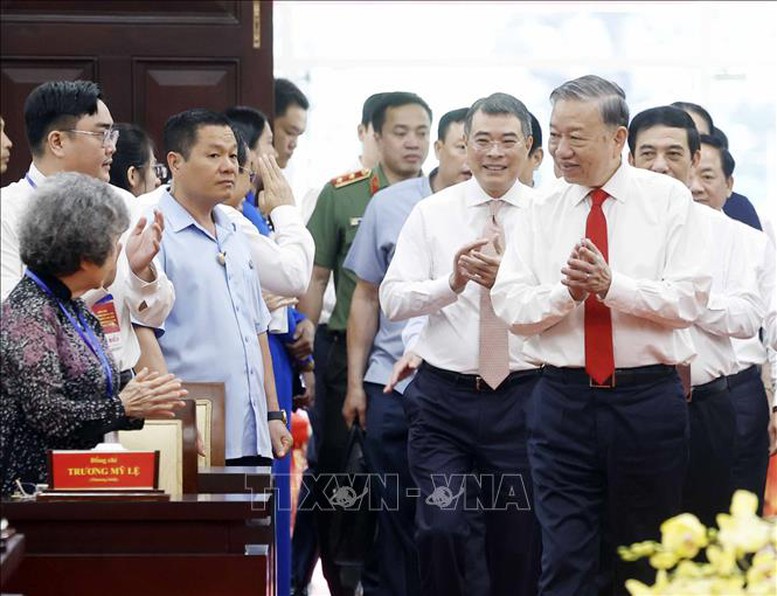 Tổng Bí thư: Thành phố Hồ Chí Minh cần tiếp tục vai trò dẫn dắt tăng trưởng, đổi mới và hội nhập- Ảnh 1.