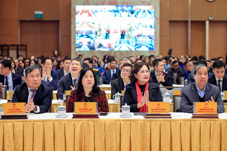 Thủ tướng: Số hóa tạo đà – Xanh hóa lan tỏa – Doanh nghiệp bứt phá – Đất nước vươn xa- Ảnh 7.