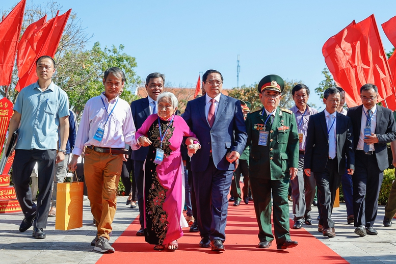 Thủ tướng Phạm Minh Chính dự lễ kỷ niệm 120 năm Ngày sinh Thủ tướng Phạm Văn Đồng- Ảnh 2.