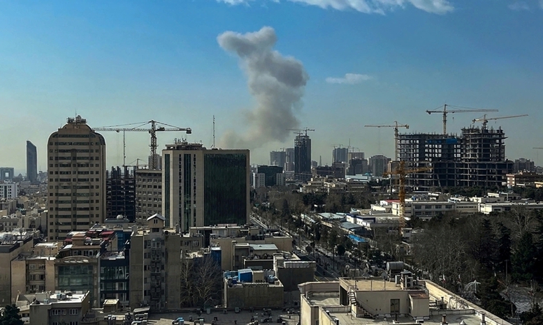 Xung đột leo thang tại Trung Đông: Không kích phủ đầu, Iran đáp trả quy mô lớn và phản ứng từ cộng đồng quốc tế- Ảnh 1.