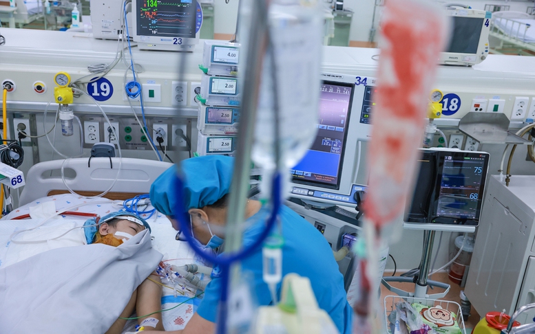 Cảnh báo nguy cơ biến chứng sốt xuất huyết Dengue khi nhập viện muộn
