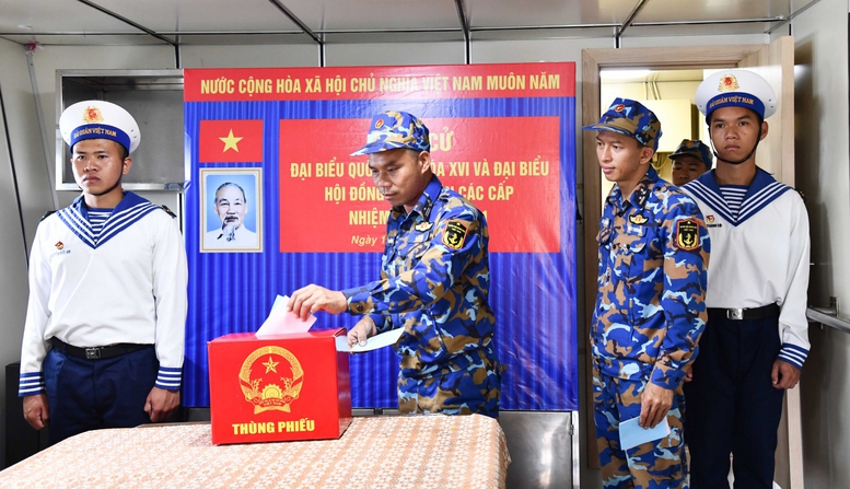 Lữ đoàn 127, Vùng 5 Hải quân tại Phú Quốc tổ chức bầu cử sớm- Ảnh 3.