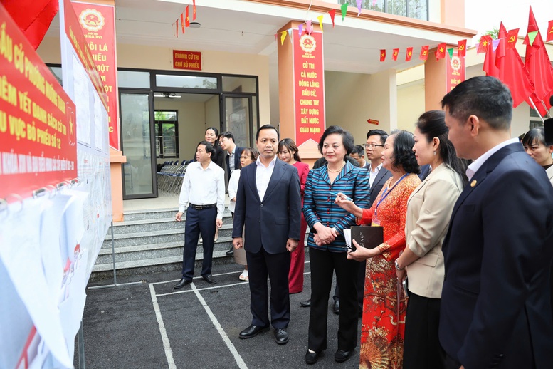 Phó Thủ tướng Phạm Thị Thanh Trà: Không nhất thiết xã nào cũng cần lập thêm phòng chuyên môn- Ảnh 4.