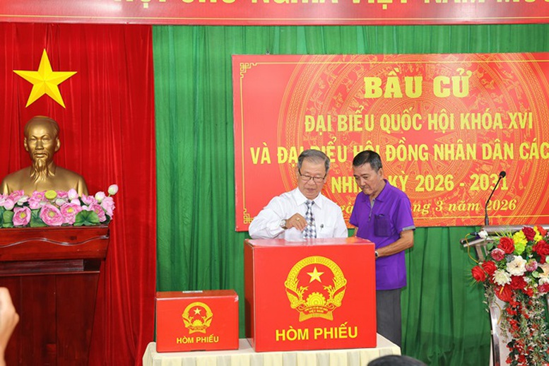 Chùm ảnh: Cử tri cả nước nô nức tham gia 