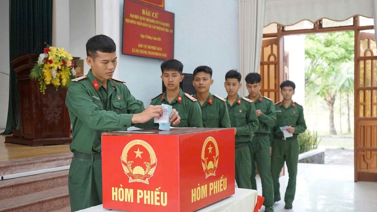 Chùm ảnh: Cử tri cả nước nô nức tham gia 