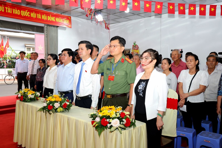 Chùm ảnh: Cử tri cả nước nô nức tham gia 