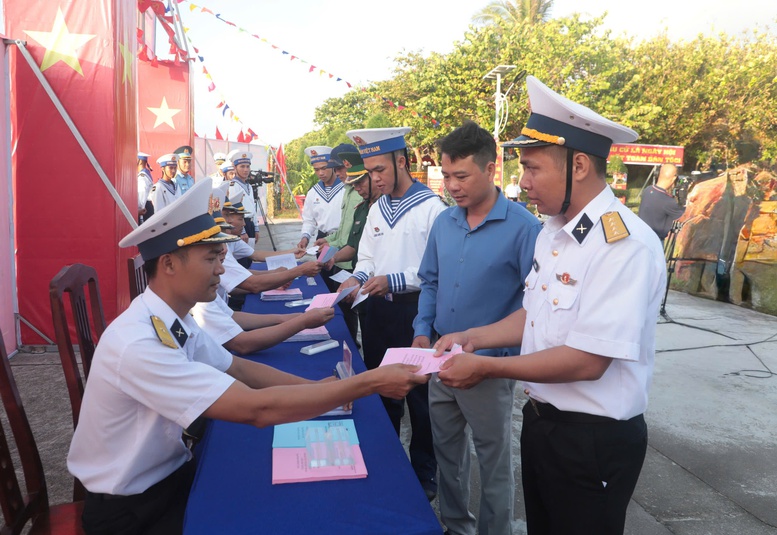 'Ngày hội non sông' ở đặc khu Trường Sa- Ảnh 2.
