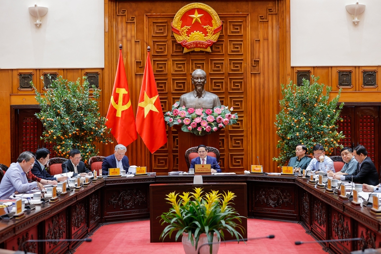 Thủ tướng: Tiếp tục tháo gỡ các vấn đề vướng mắc, tồn đọng, giải phóng nguồn lực, thúc đẩy tăng trưởng từ 10% trở lên- Ảnh 1.