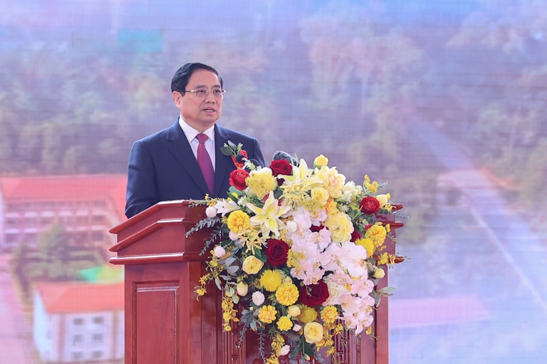 Tổng Bí thư Tô Lâm: Tiếp tục xây dựng đủ trường, đủ lớp trên toàn quốc để mọi học sinh đều được đến trường- Ảnh 5.