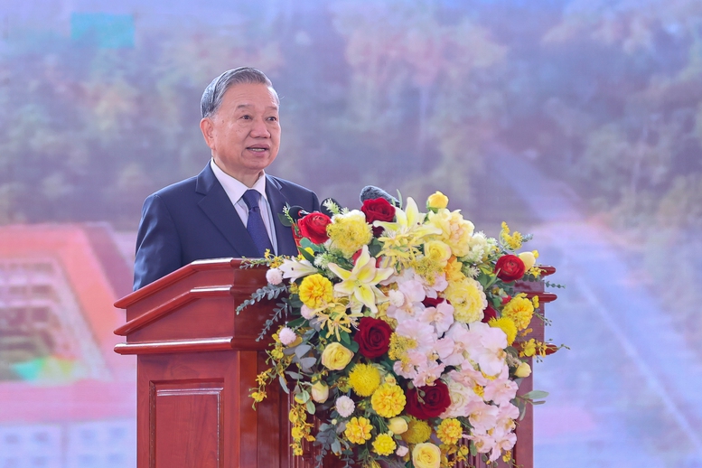 Tổng Bí thư Tô Lâm: Tiếp tục xây dựng đủ trường, đủ lớp trên toàn quốc để mọi học sinh đều được đến trường- Ảnh 6.