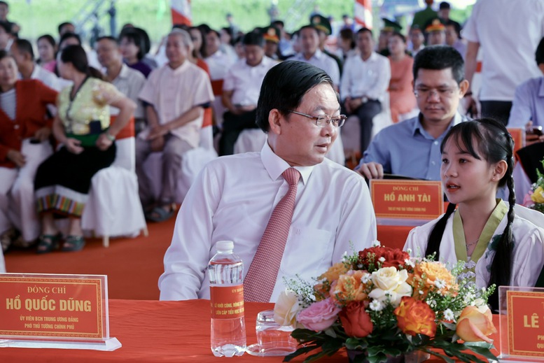 Phó Thủ tướng Hồ Quốc Dũng dự lễ động thổ xây dựng Trường Phổ thông nội trú liên cấp TH và THCS xã Ea Bung, Đắk Lắk- Ảnh 1.