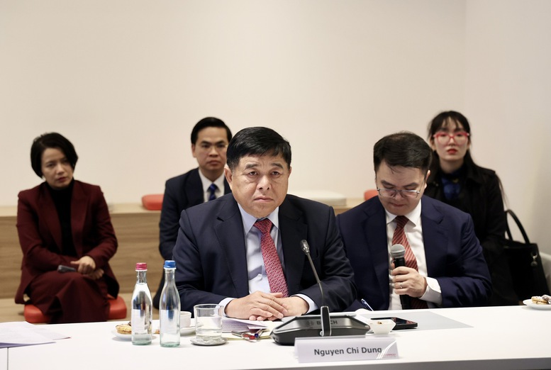 Phó Thủ tướng Nguyễn Chí Dũng làm việc với Tập đoàn hàng không vũ trụ và công nghiệp quốc phòng hàng đầu châu Âu- Ảnh 2.