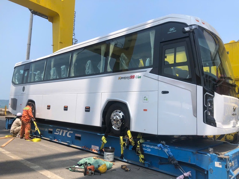 KIM LONG MOTOR xuất khẩu lô xe bus "Made in Việt Nam" thuần điện và diesel đầu tiên sang Thái Lan- Ảnh 2.