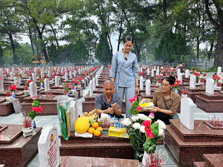 Quảng Trị triển khai 'Chiến dịch 500 ngày đêm tìm kiếm, quy tập hài cốt liệt sĩ'- Ảnh 1.