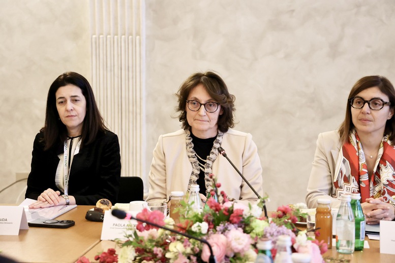 Hoan nghênh Tập đoàn ngân hàng-tài chính lớn nhất Italy đồng hành cùng kinh tế Việt Nam- Ảnh 3.