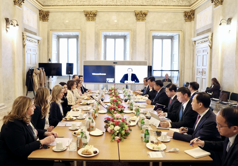 Hoan nghênh Tập đoàn ngân hàng-tài chính lớn nhất Italy đồng hành cùng kinh tế Việt Nam- Ảnh 6.