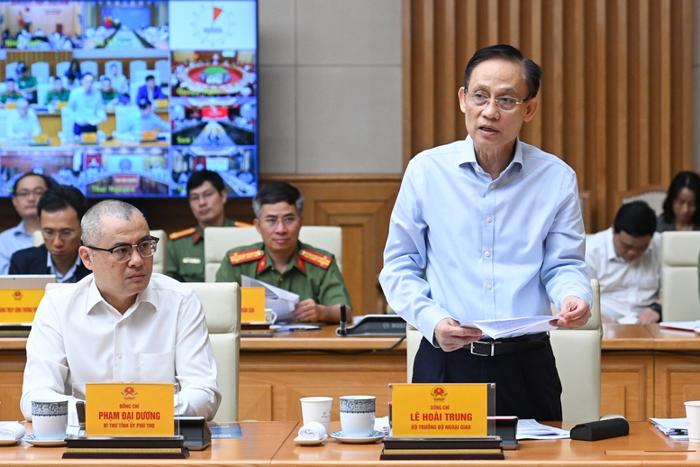 Thủ tướng Phạm Minh Chính: Bảo vệ an ninh mạng, an ninh dữ liệu là yêu cầu cấp bách, thường xuyên, trọng yếu- Ảnh 4. Thủ tướng Phạm Minh Chính: Bảo vệ an ninh mạng, an ninh dữ liệu là yêu cầu cấp bách, thường xuyên, trọng yếu- Ảnh 4.