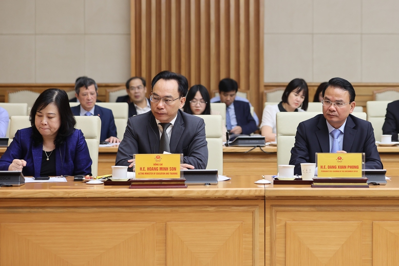 Thủ tướng đối thoại với doanh nghiệp Nhật Bản: Môi trường đầu tư của Việt Nam sẽ trở thành ưu thế nổi trội- Ảnh 6.