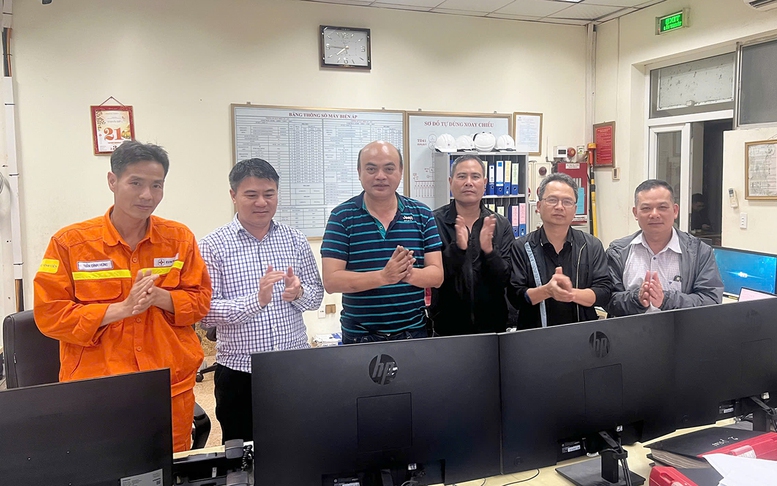 Đóng điện treo dây mạch 2 đường dây 220 kV Bắc Giang - Lạng Sơn