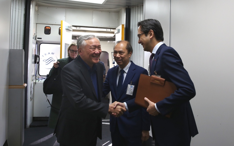 Phó Thủ tướng Thường trực Chính phủ Nguyễn Hòa Bình tới New York