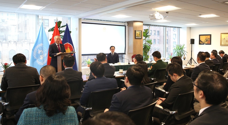 Thiết thực đóng góp cho các hoạt động kết nối, thu hút đầu tư vào VIFC- Ảnh 1.