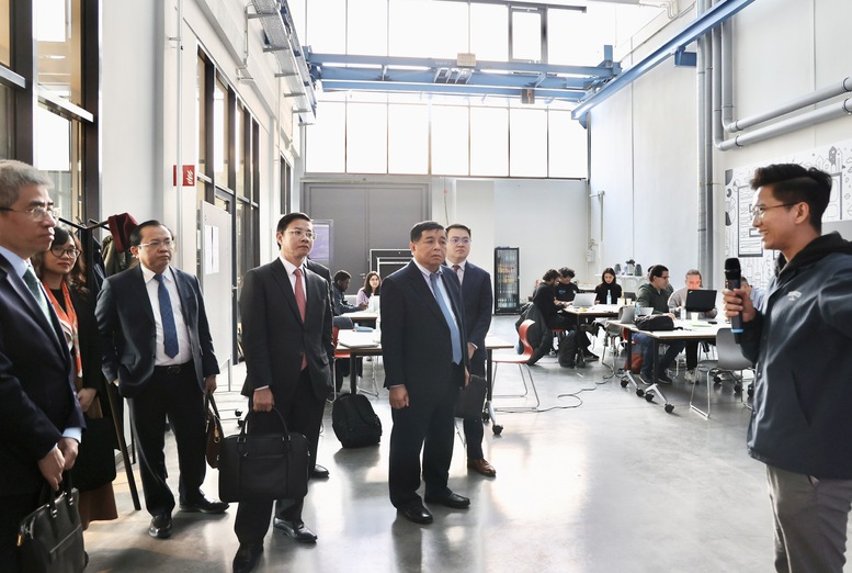 Phó Thủ tướng Nguyễn Chí Dũng thăm Trung tâm Khởi nghiệp, Đại học Kỹ thuật Berlin- Ảnh 2.