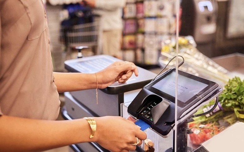 Hộ kinh doanh dùng tài khoản cá nhân có đúng quy định?