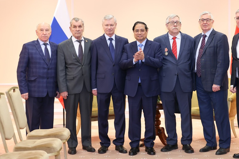 Thủ tướng Phạm Minh Chính tiếp lãnh đạo Hội Hữu nghị Nga – Việt và Hội Cựu chiến binh Nga từng chiến đấu tại Việt Nam- Ảnh 4.