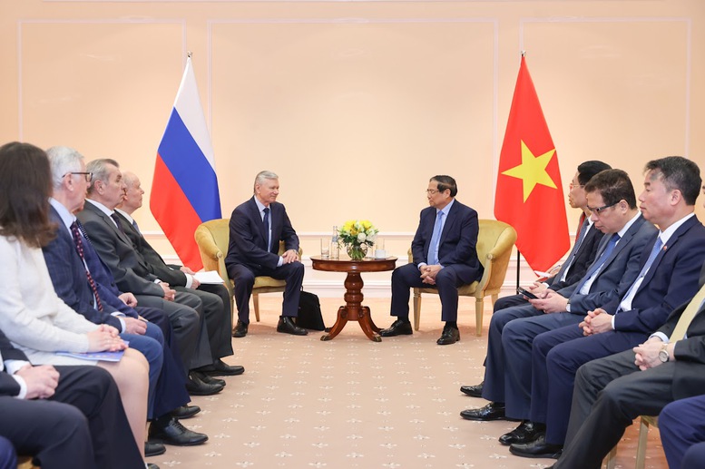 Thủ tướng Phạm Minh Chính tiếp lãnh đạo Hội Hữu nghị Nga – Việt và Hội Cựu chiến binh Nga từng chiến đấu tại Việt Nam- Ảnh 1.