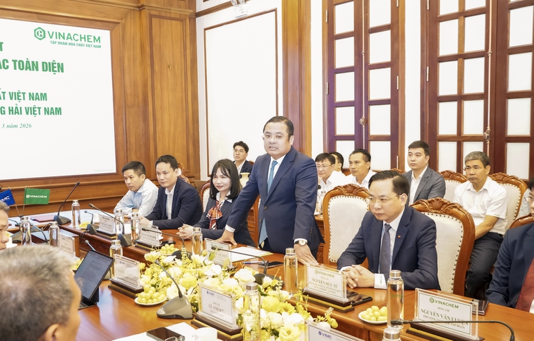 Vinachem và Tổng công ty Hàng hải Việt Nam ký kết thỏa thuận hợp tác toàn diện- Ảnh 1.