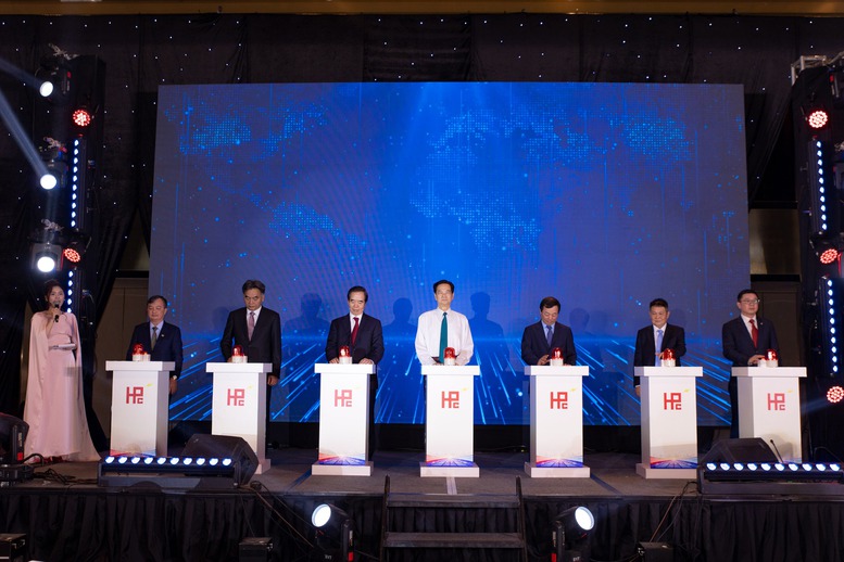 EVN ký hợp đồng mua bán điện cho dự án Nhà máy điện LNG Hiệp Phước- Ảnh 2. EVN ký hợp đồng mua bán điện cho dự án Nhà máy điện LNG Hiệp Phước- Ảnh 2.