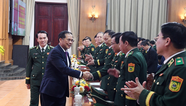 Bộ Tư lệnh Bộ đội Biên phòng tổng kết cao điểm phòng chống tội phạm, đón nhận Huân chương Chiến công- Ảnh 1.