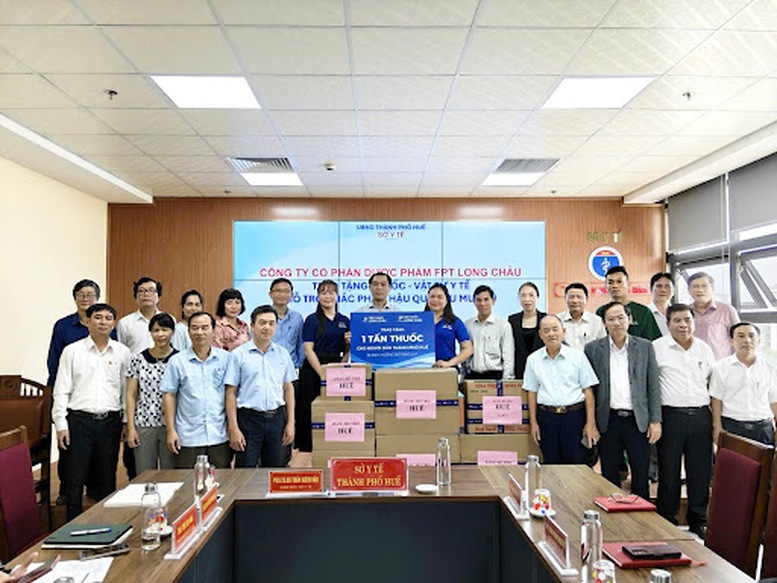 Long Châu tiếp tục là nhà thuốc Việt Nam duy nhất thắng giải thưởng lớn tại Healthcare Asia Pharma Award- Ảnh 4.