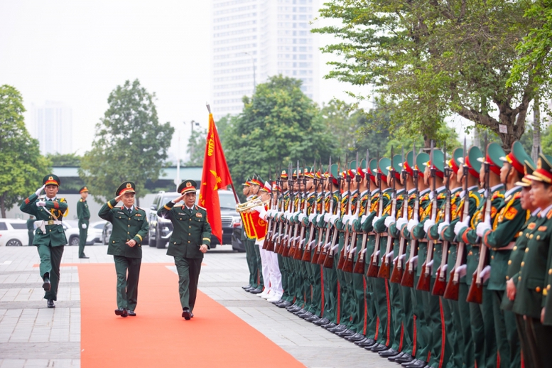 Viettel đánh dấu 20 năm kinh doanh toàn cầu thành công rực rỡ- Ảnh 1.