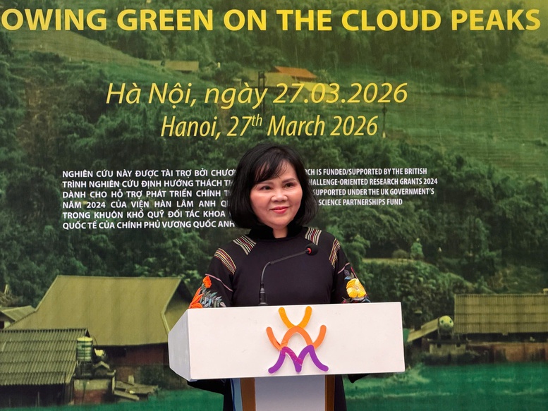 Triển lãm 'Gieo xanh nơi đỉnh mây'-Tôn vinh vai trò phụ nữ trong phát triển bền vững- Ảnh 1.