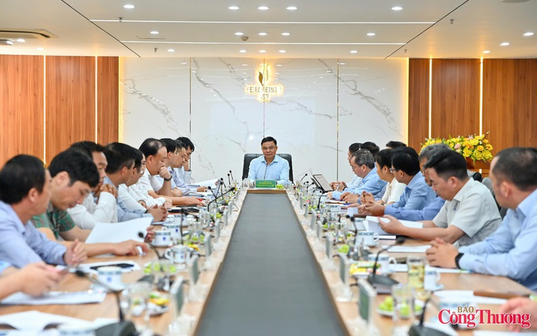 Quyền Bộ trưởng Bộ Công Thương Lê Mạnh Hùng làm việc với Lọc hóa dầu Bình Sơn