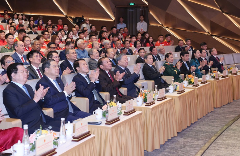 Tổng Bí thư dự Lễ kỷ niệm 80 năm Ngày truyền thống Ngành Thể dục Thể thao- Ảnh 2.