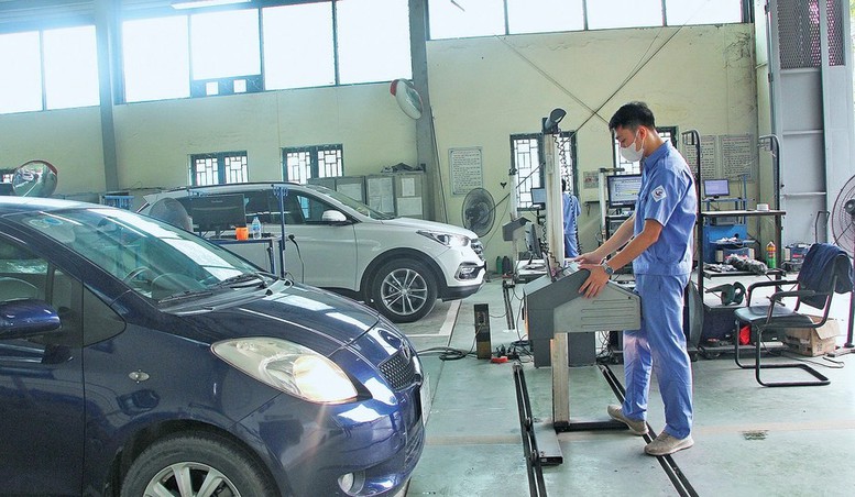 Khẩn trương khắc phục lỗi trong cấp giấy chứng nhận đăng kiểm điện tử- Ảnh 1. Khẩn trương khắc phục lỗi trong cấp giấy chứng nhận đăng kiểm điện tử- Ảnh 1.