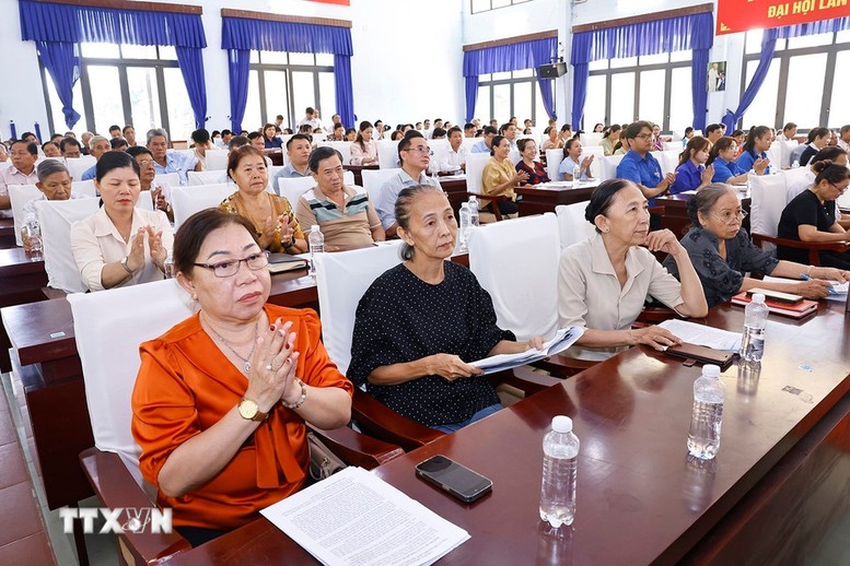 Chủ tịch Quốc hội Trần Thanh Mẫn dự Hội nghị tiếp xúc giữa cử tri với người ứng cử đại biểu Quốc hội khóa XVI- Ảnh 3.