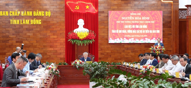 Phó Thủ tướng Thường trực Nguyễn Hòa Bình làm việc với tỉnh Lâm Đồng về việc tháo gỡ khó khăn, vướng mắc cho các dự án- Ảnh 2.